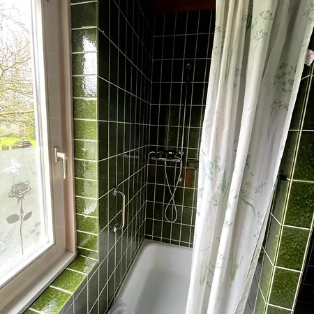 Grosszuegige Monteurwohnung Mit Terrasse Und 3 Schlafzimmern Neumünster